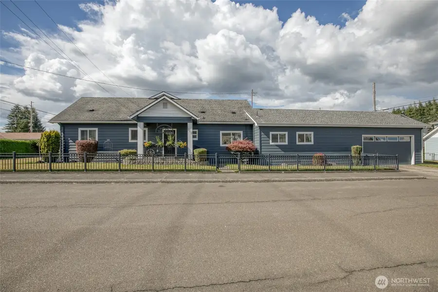 218 B Street, Cosmopolis, WA 98537 - #2