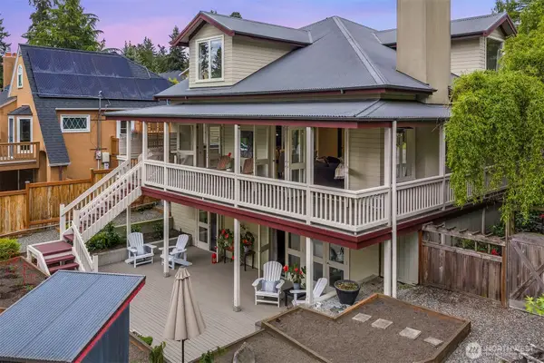 4712 SW Brace Point Drive, Seattle, WA 98136