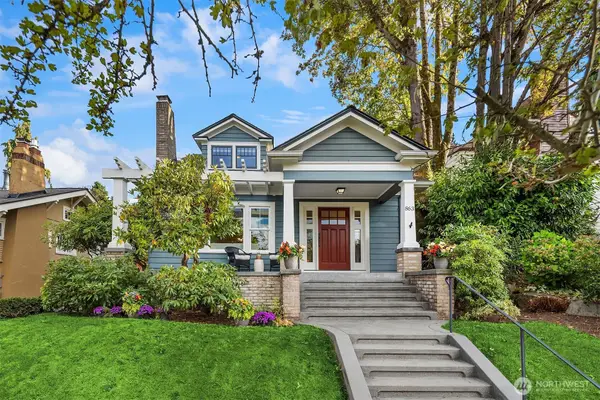 863 E Gwinn Place, Seattle, WA 98102