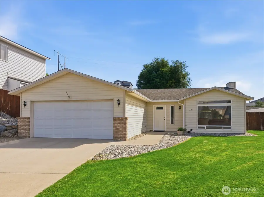 321 S Mary Avenue, East Wenatchee, WA 98802 - #2