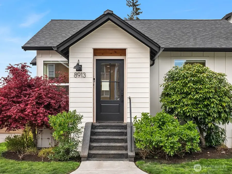 8913 8th Avenue Ne, Seattle, WA 98115 - #3