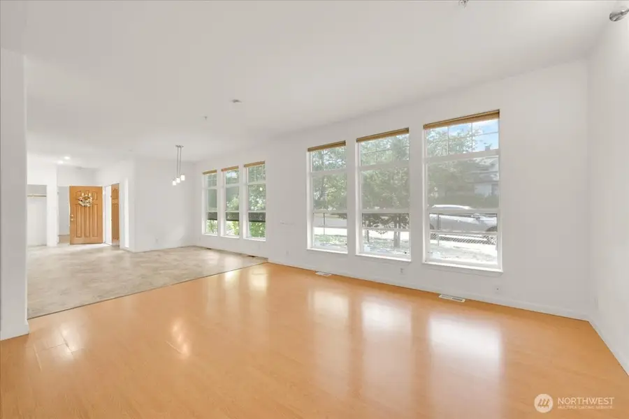 11516 85th Avenue S, Seattle, WA 98178 - #3