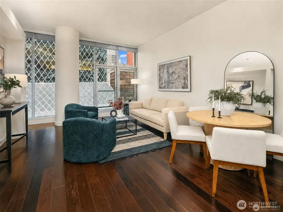 909 5th Avenue #402, Seattle, WA 98164 - #3