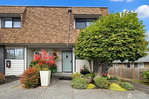 21105 80th Avenue W #104, Edmonds, WA 98026