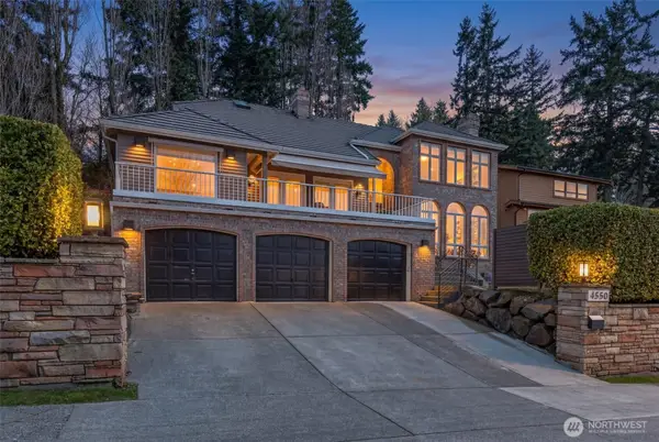 4550 49th Avenue Ne, Seattle, WA 98105