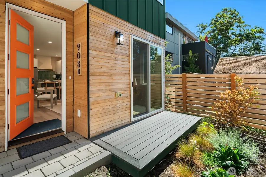 908 15th Avenue #B, Seattle, WA 98122 - #3