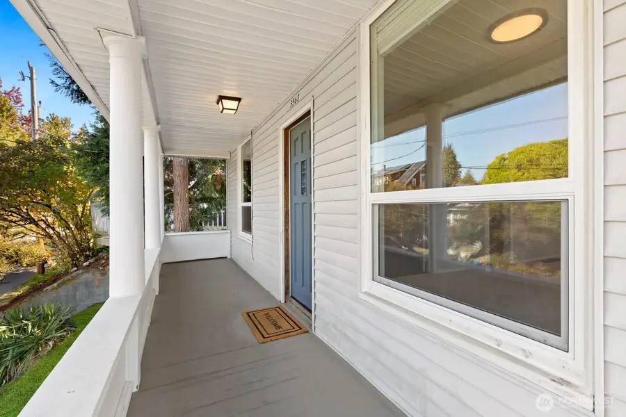 5563 Kenwood Place N, Seattle, WA 98103 - #3