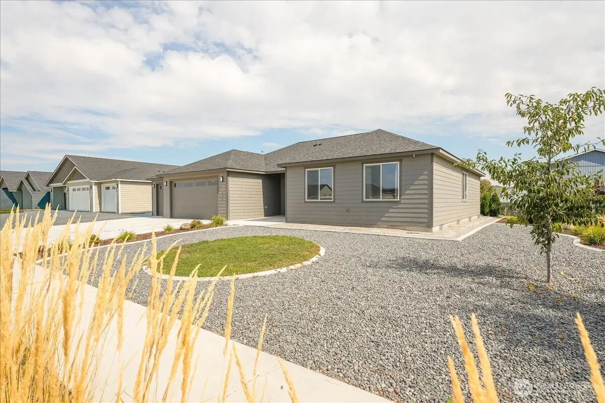 203 N Gold Cup Dr., Moses Lake, WA 98837 - #1