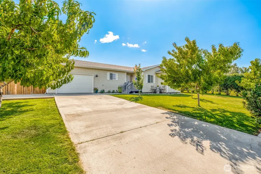 250 J Street Ne, Ephrata, WA 98823 - #3