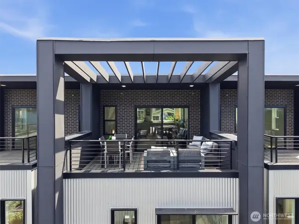 2017 Minor Avenue E, Seattle, WA 98102