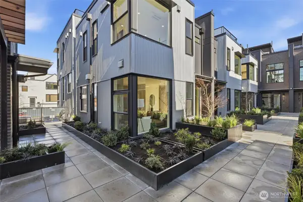 2018 Fairview Avenue E #A, Seattle, WA 98102