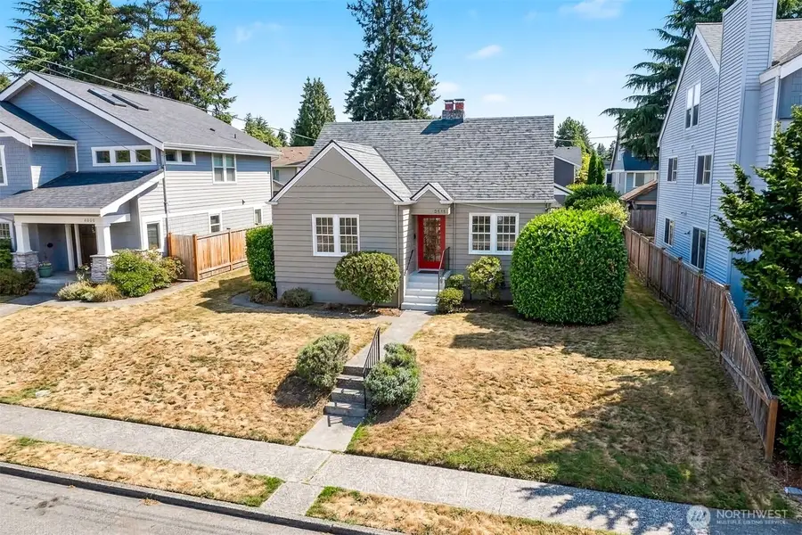 5510 43rd Avenue Ne, Seattle, WA 98105 - #2