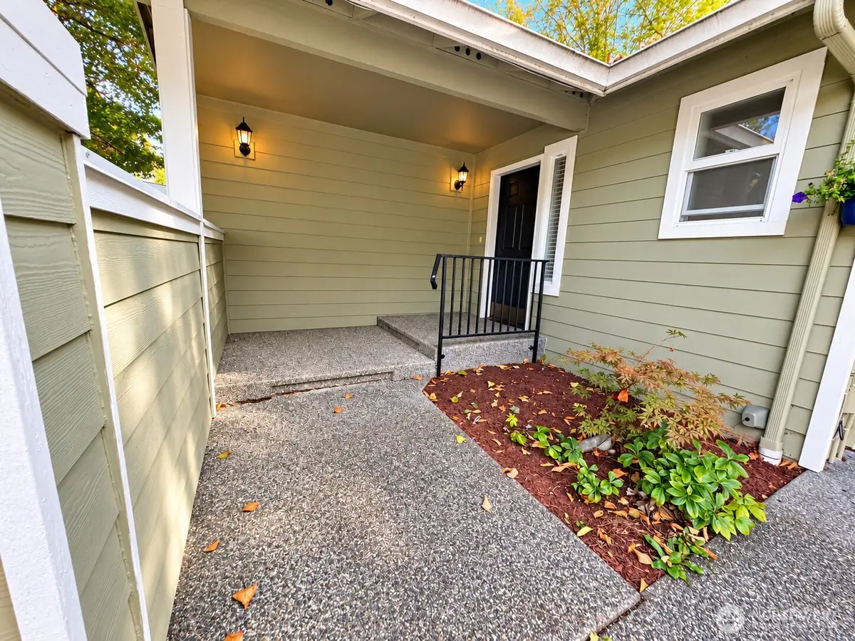 911 NW Leisure Lane, Bremerton, WA 98311 - #1