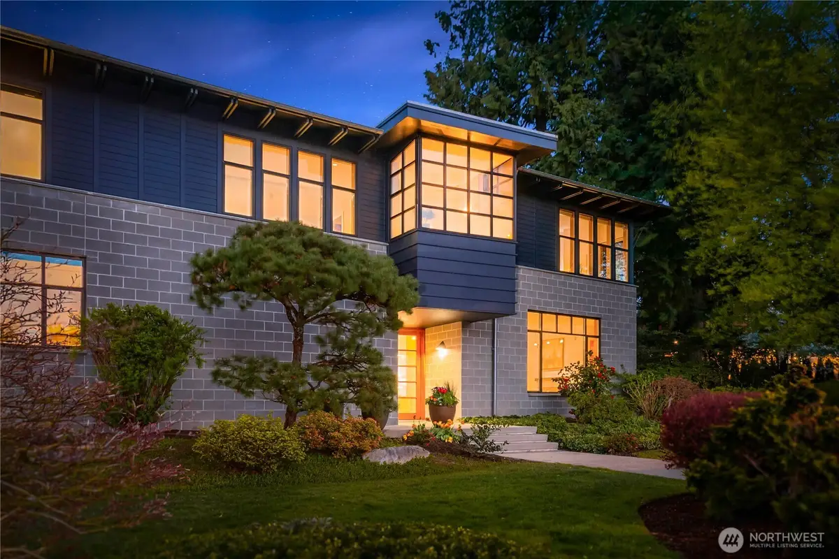 4218 92nd Avenue Ne, Yarrow Point, WA 98004 - #1