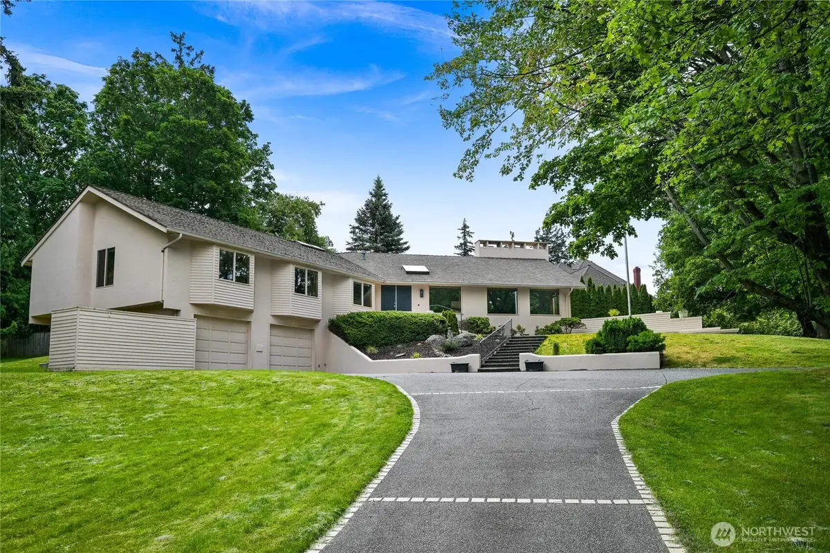 208 Hawthorn Road, Bellingham, WA 98225 - #1