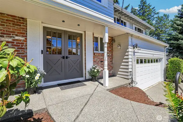 9116 SE 72nd Place, Mercer Island, WA 98040