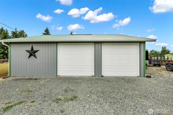 28605 26th Avenue E, Roy, WA 98580