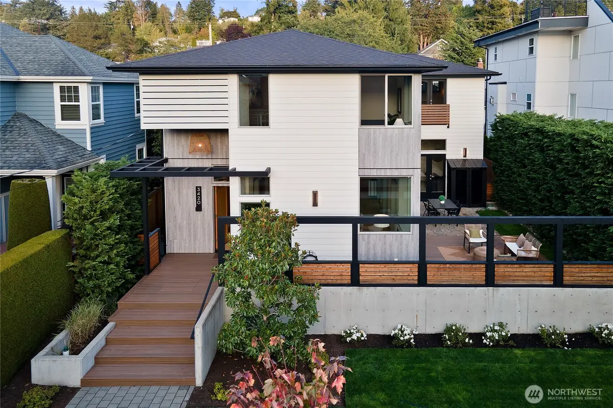 3420 33rd Avenue W, Seattle, WA 98199 - #1
