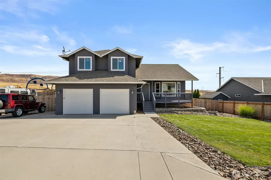 2502 Harvester Loop, East Wenatchee, WA 98802 - #2