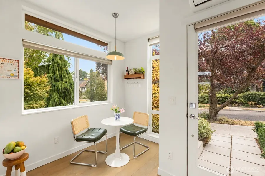 1829 11 Avenue W #D, Seattle, WA 98119 - #3