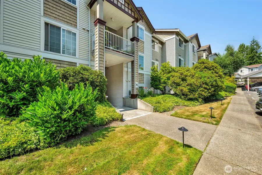 25235 SE Klahanie Boulevard #N102, Sammamish, WA 98029 - #2