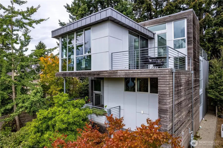 2112 N 46th Street, Seattle, WA 98103 - #3