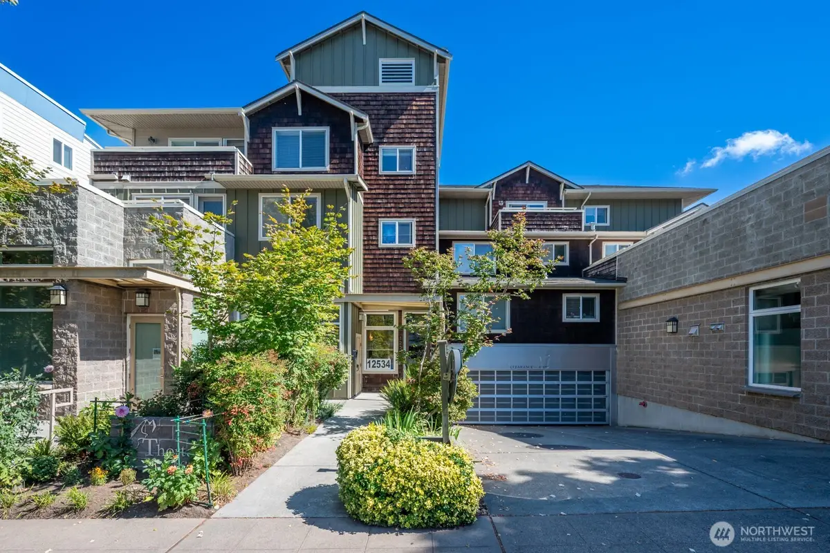 12534 15th Avenue Ne #36, Seattle, WA 98125 - #1