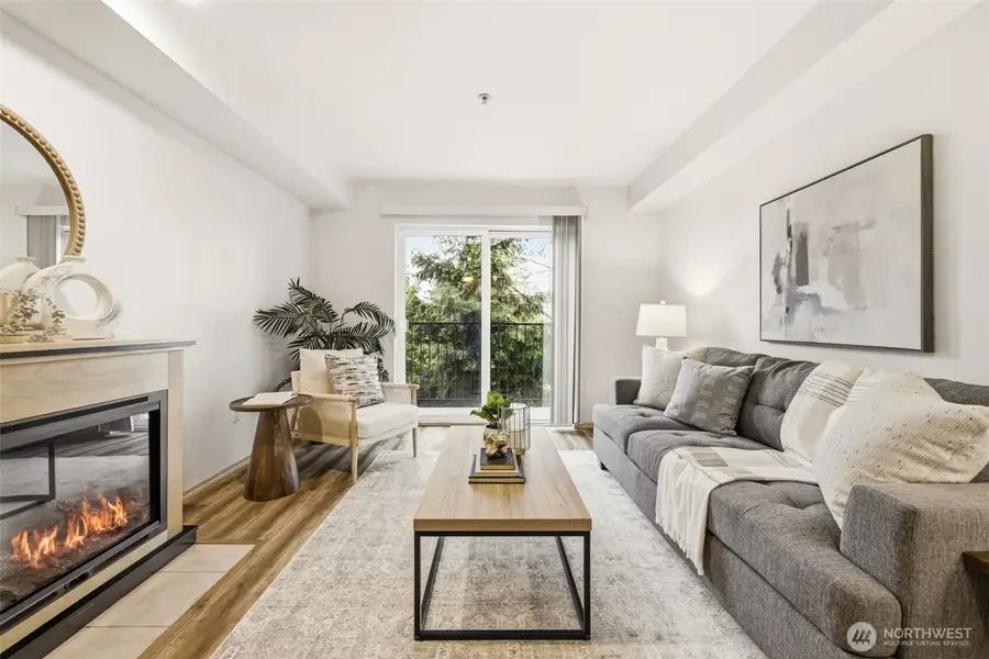 9057 Greenwood Avenue N #102, Seattle, WA 98103 - #2
