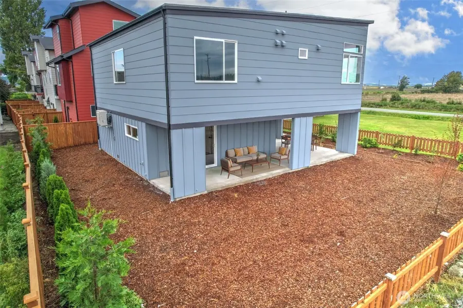 27523 102nd Avenue Nw #E, Stanwood, WA 98292 - #2