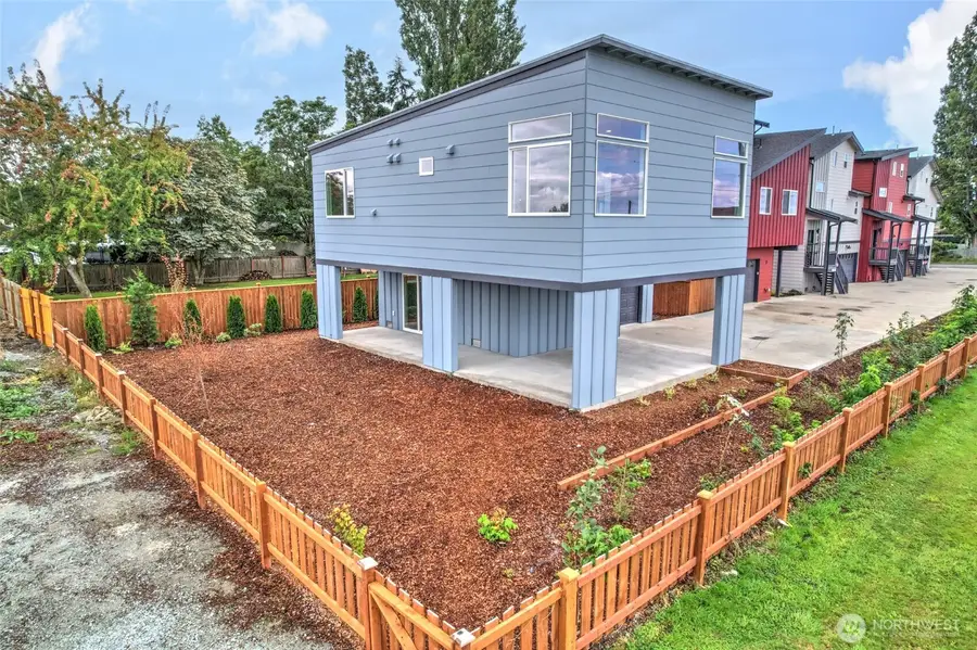 27523 102nd Avenue Nw #E, Stanwood, WA 98292 - #3