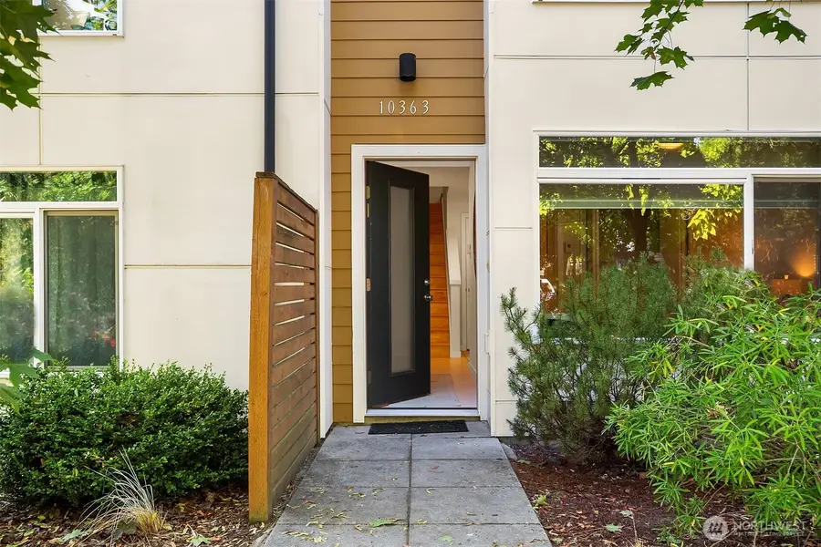 10363 Ashworth Avenue N, Seattle, WA 98133 - #3