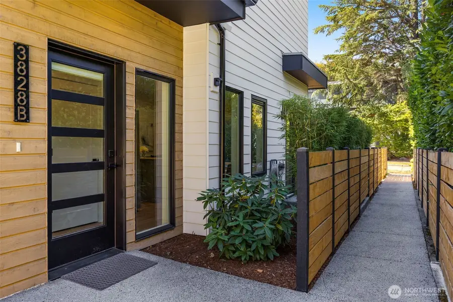 3828 35th Avenue W #B, Seattle, WA 98199 - #3