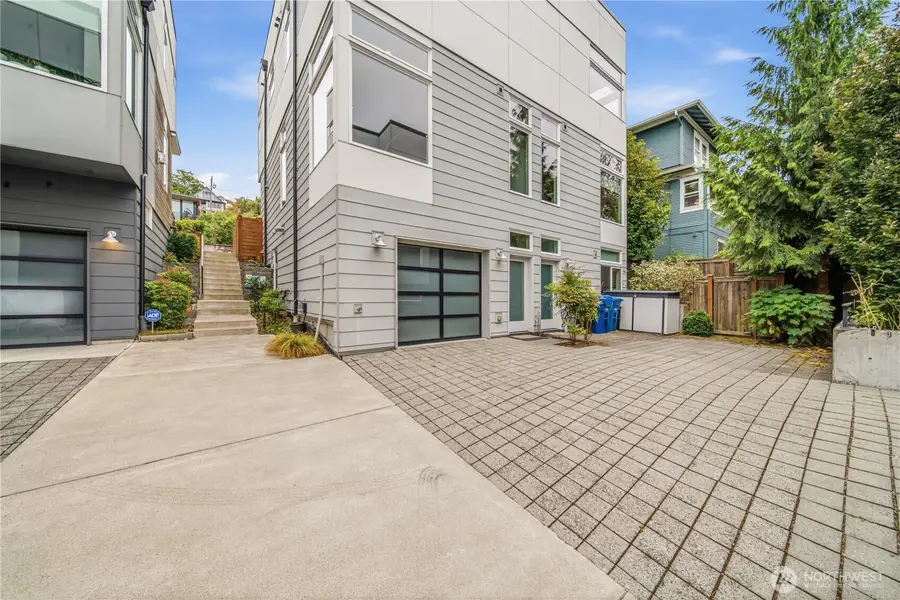 1921 8th Avenue W, Seattle, WA 98119 - #3