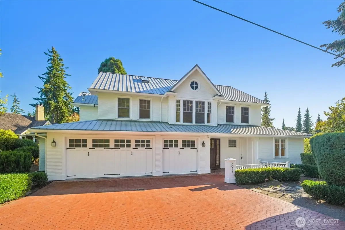 8975 NE 10th Street, Bellevue, WA 98004 - #1