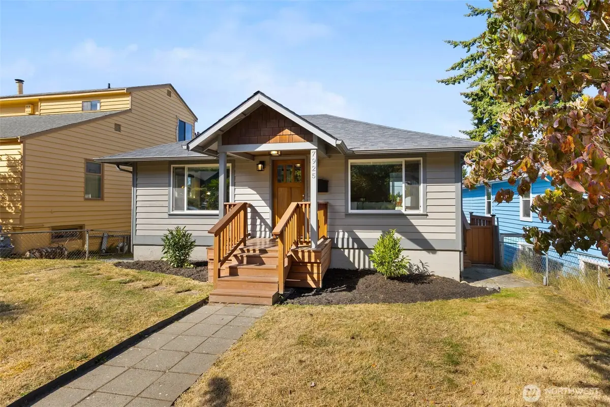 7925 15th Avenue Sw, Seattle, WA 98106 - #1