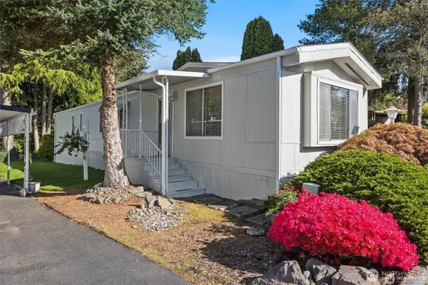 4111 164th Street Sw #61, Lynnwood, WA 98087