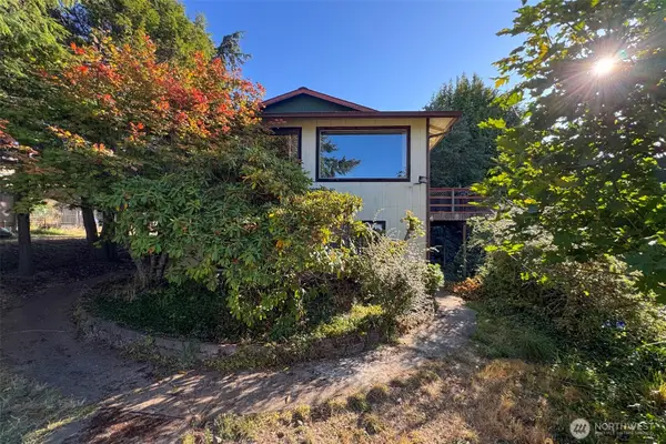 1008 E 9th Street, Port Angeles, WA 98362