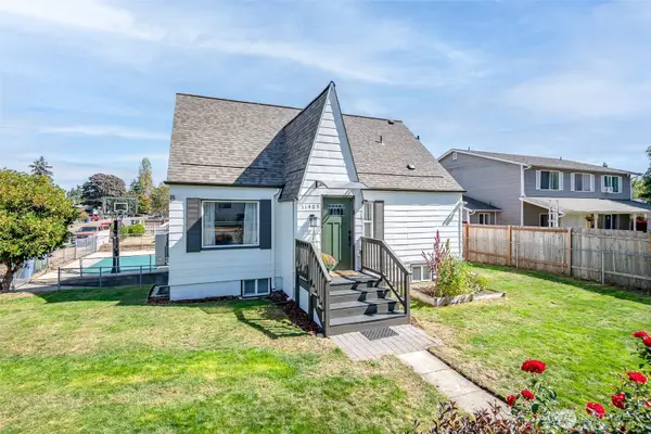11405 8th Avenue Ct S, Tacoma, WA 98444