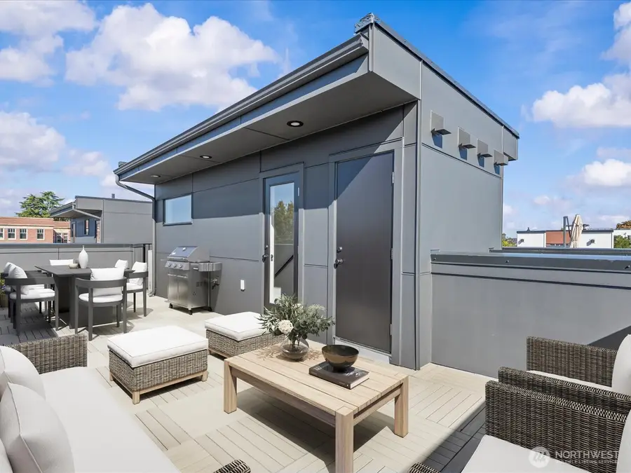 4328 Woodlawn Avenue N #A, Seattle, WA 98103 - #3