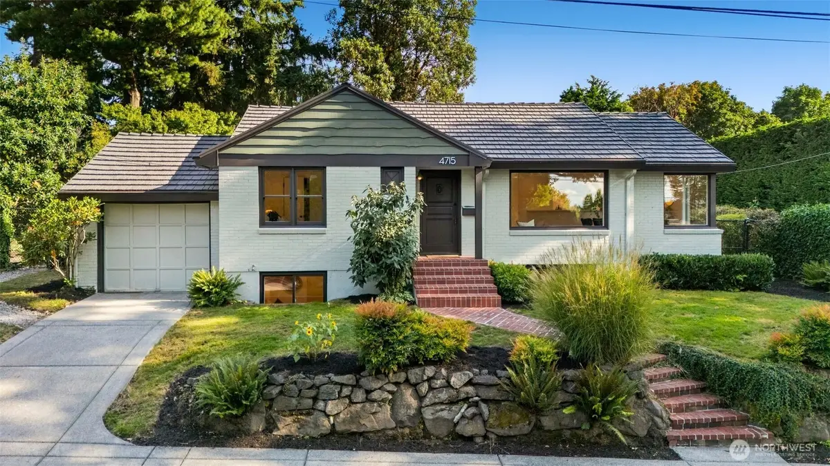 4715 W Roberts Way, Seattle, WA 98199 - #1