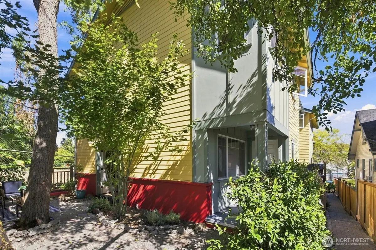 6527 21st Avenue Ne #3, Seattle, WA 98115 - #1