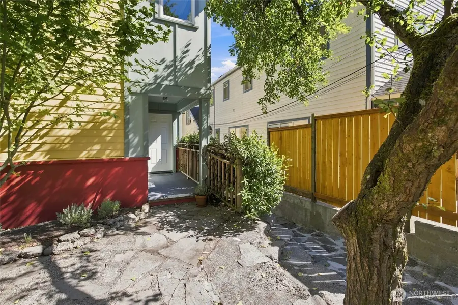 6527 21st Avenue Ne #3, Seattle, WA 98115 - #2