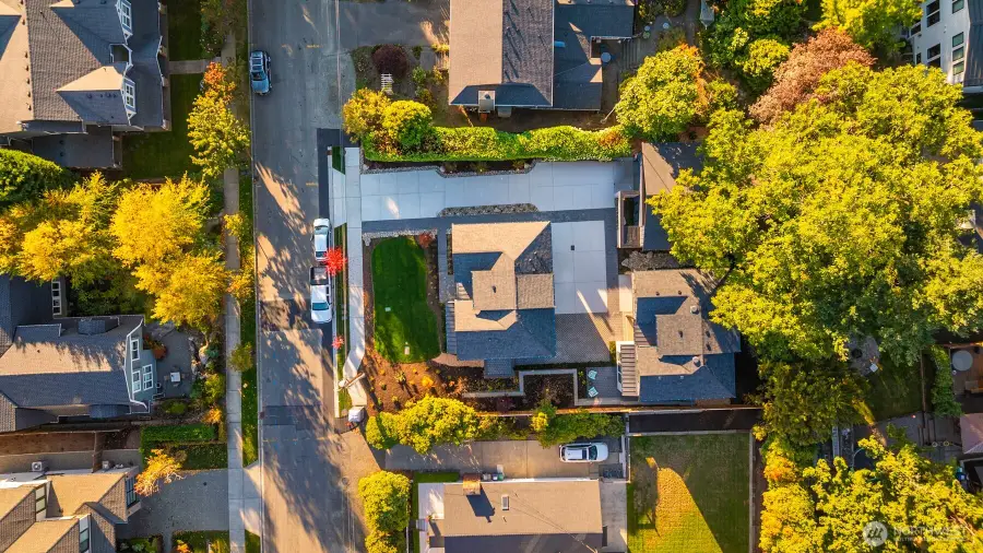 634 Eleventh Avenue, Kirkland, WA 98033 - #3