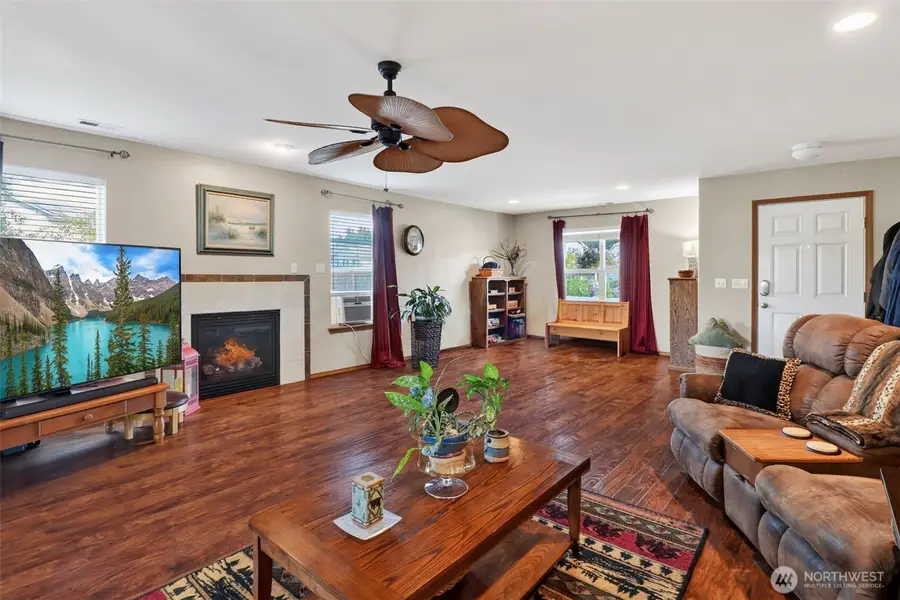 308 Easy Street Se, Rainier, WA 98576 - #3