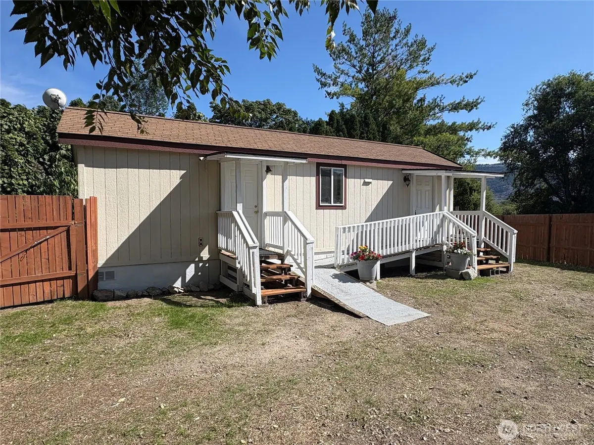 9 Blackler Street, Oroville, WA 98844 - #1