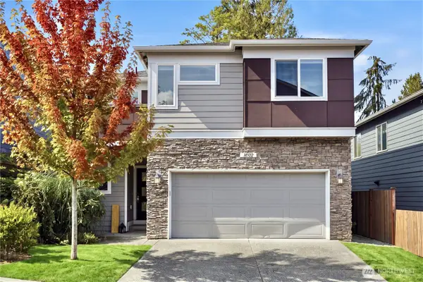 14522 38th Ave W #4, Lynnwood, WA 98087