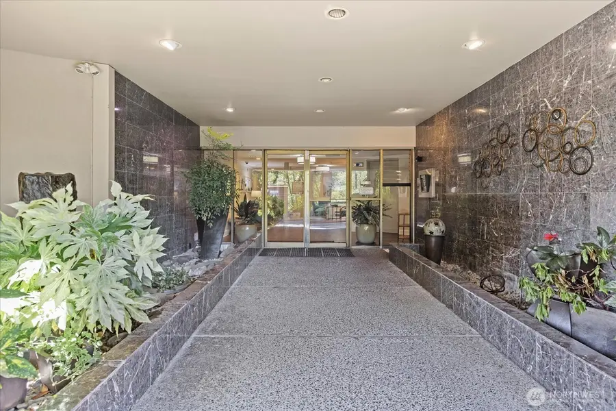 550 Elm Way #105, Edmonds, WA 98020 - #3