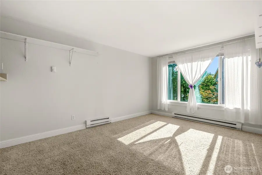 9484 Woodinville-redmond Road Ne #C202, Redmond, WA 98052 - #3