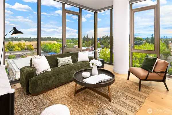 10232 NE 10th Street #512, Bellevue, WA 98004