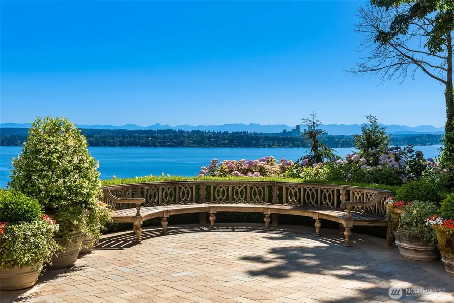530 36th Avenue E, Seattle, WA 98112 - #3